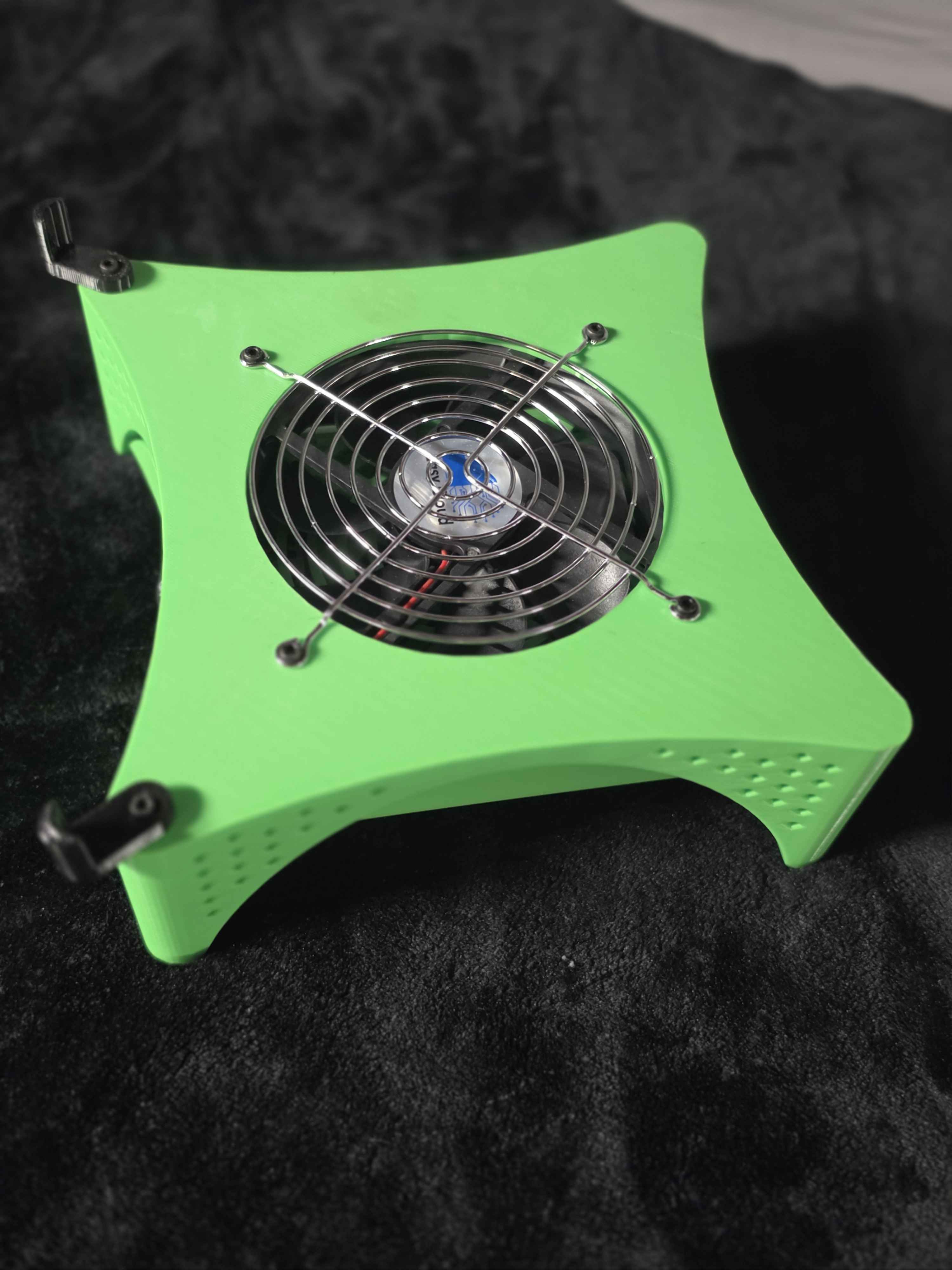 Trackside AirFlow Helmet Stand