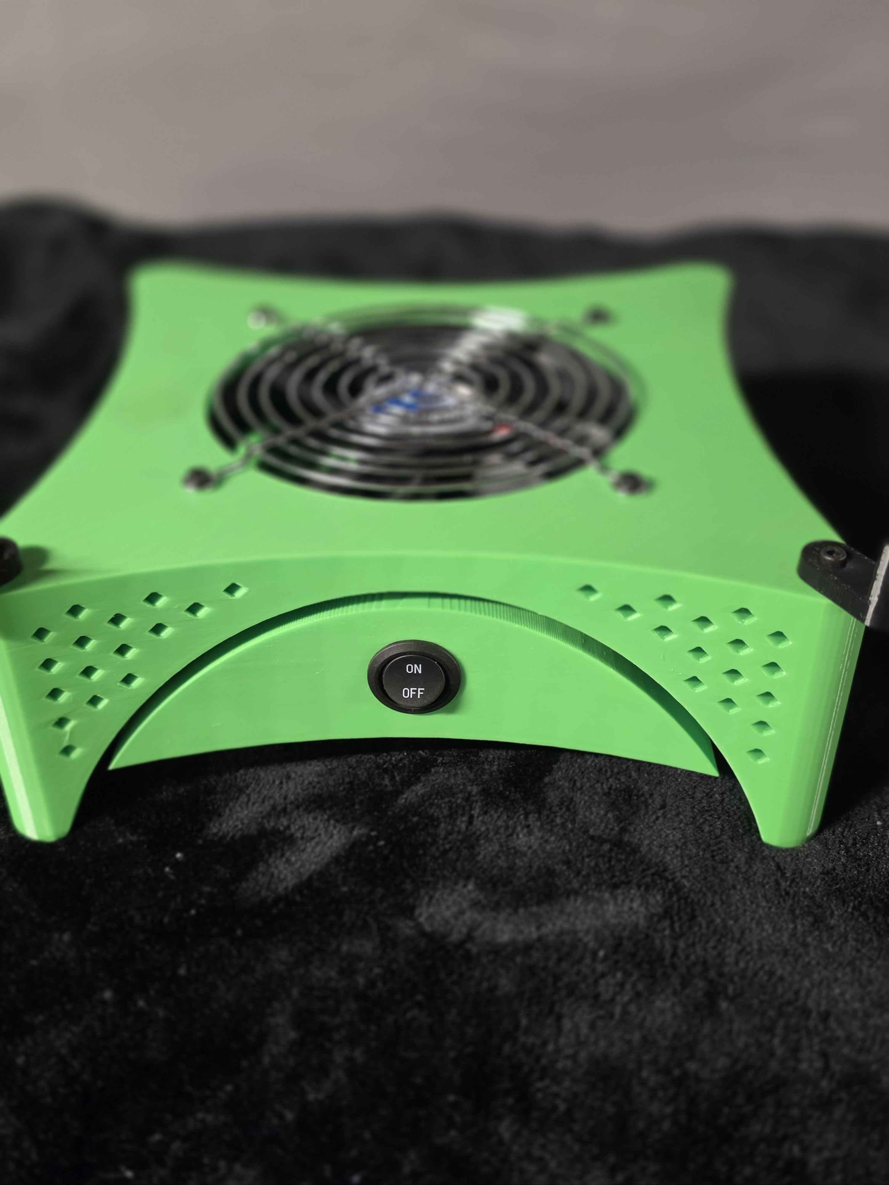 Trackside AirFlow Helmet Stand